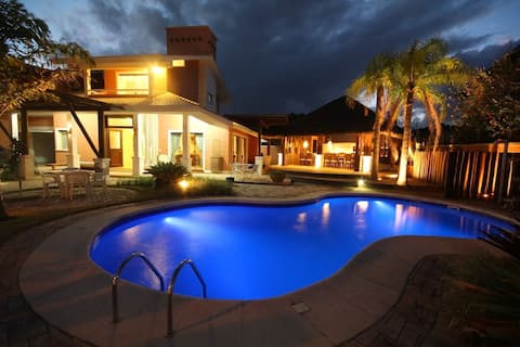 5 bedrooms swimming pool and Gourmet space (casasmariscal)