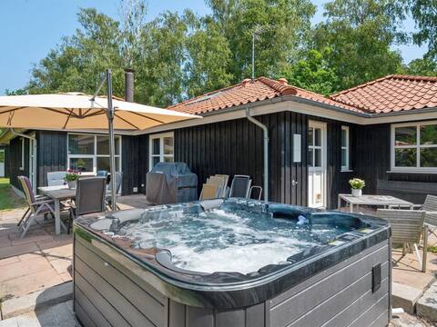 "Elline" - 450m from the sea by Interhome