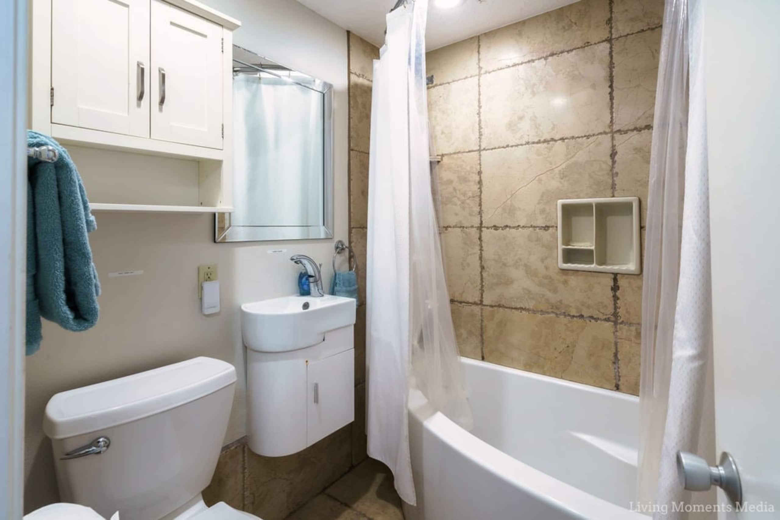 Condo in Kihei · ★4.93 · 2 bedrooms · 4 beds · 2 baths - Image 24