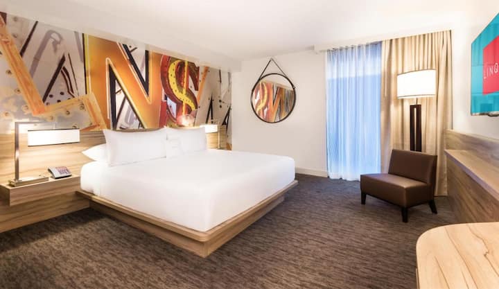 King Room - 1 Bed - Las Vegas, NV