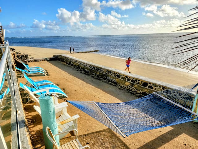 3 Beachfront Spas|90″THTR|Only home in Hawaii with gallery image 3