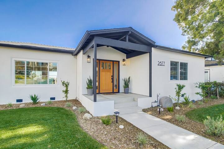 FALLing for Luxe Divine Skyline Loma Retreat+pets! gallery image 3