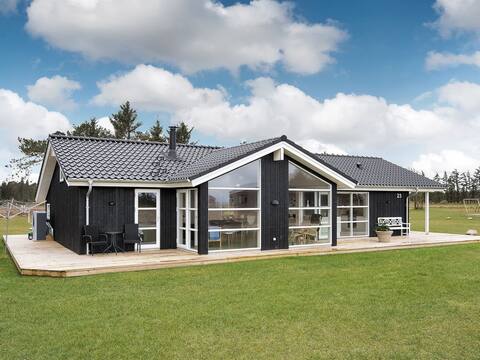 "Engelina" - 1.3km from the sea by Interhome