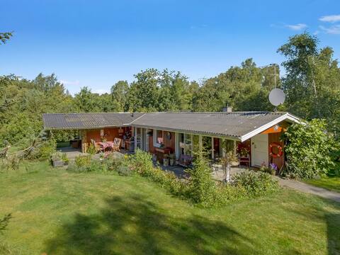 "Hartvig" - 800m from the sea by Interhome