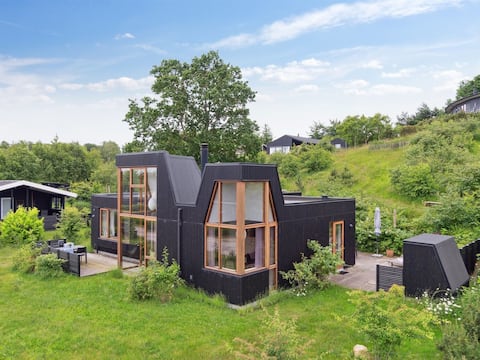 "Fritze" - 400m from the sea by Interhome