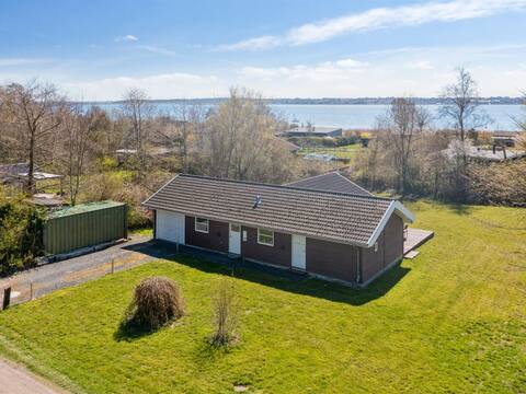 "Lauren" - 200m to the inlet by Interhome