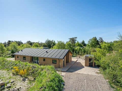 "Ileana" - from the sea by Interhome