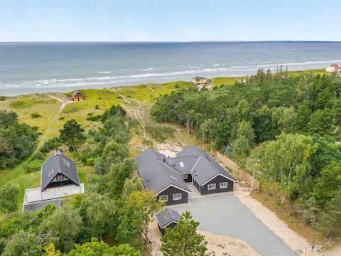 "Jorn" - 75m from the sea by Interhome