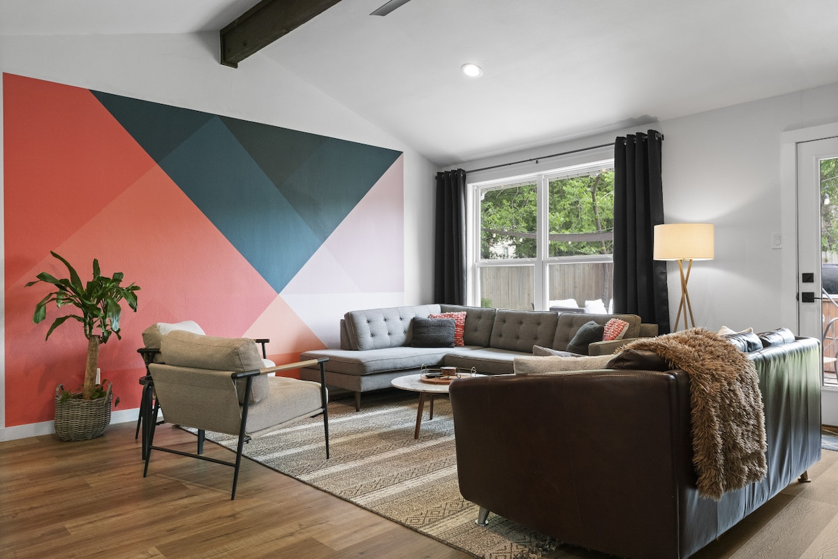 Top performing Airbnb: Bluebonnet Getaway in Franklin Park