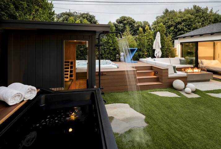 Zenice Beach Home – Sauna, Cold Plunge, Spa gallery image 5