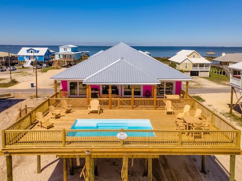 Private Heated Saltwater Pool! Beach Volleyball