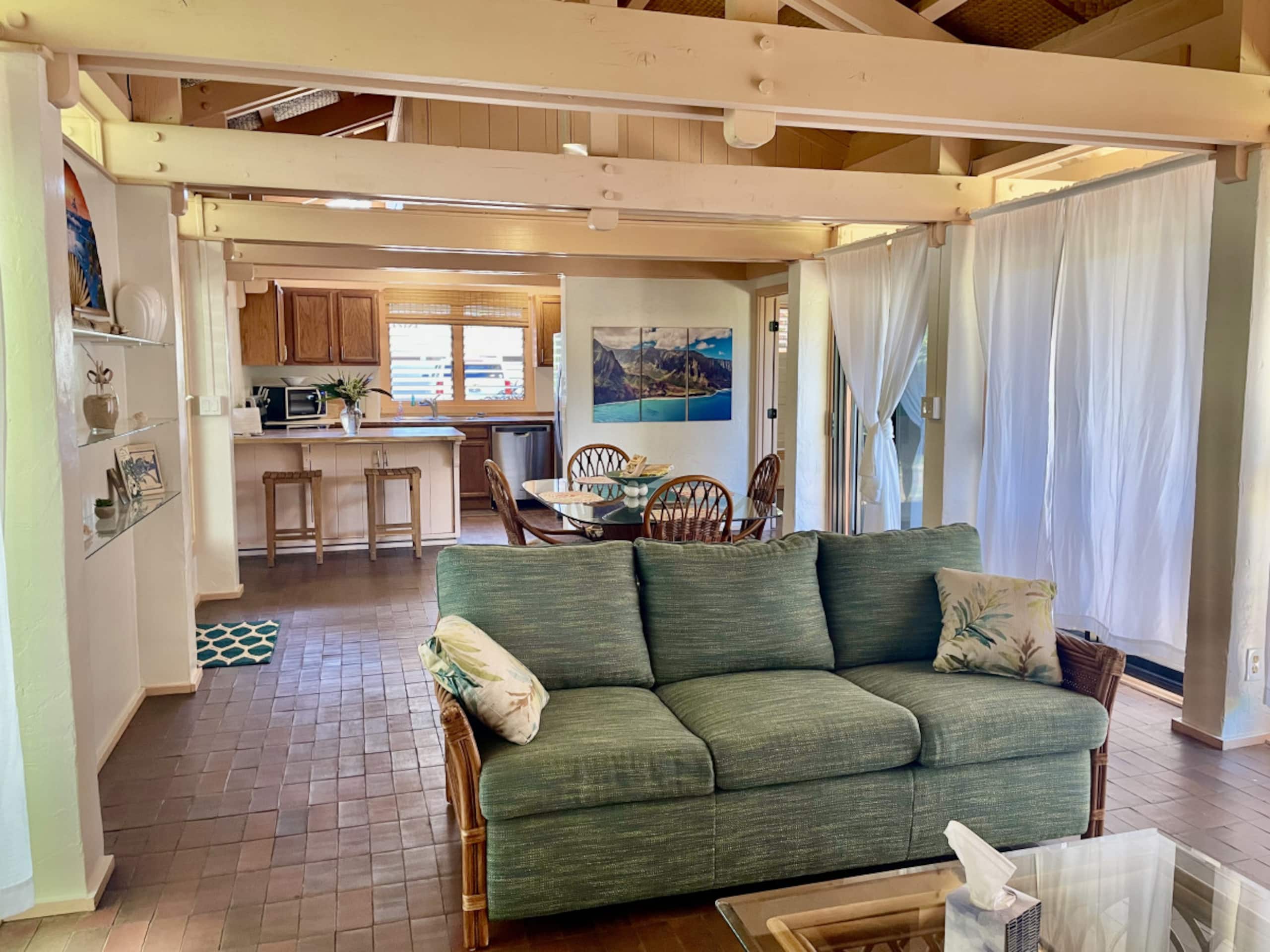 Baby Beach Guest House -SurfSong Unit #3 Hawaiiana - Main photo