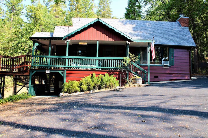 Dogwood Cabin- Twain Harte Lake Access - Sonora, CA