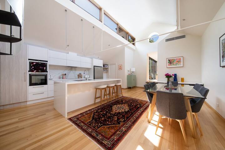 Oh So Collingwood gallery image 4