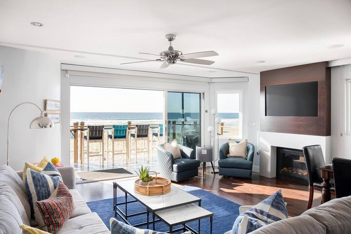 Oceanfront Escape- 2 Level Condo w/Panoramic View! gallery image 5