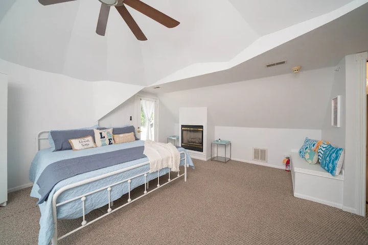 Საძინებელი 7 მთავარი - საწოლი მესამე სართული