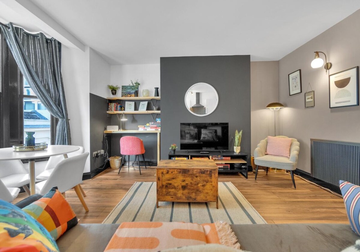 Stunning 1BR Apartment in Kemptown By My Getaways Apartments for