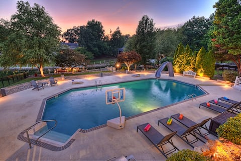 Sip, Sip Away by AvantStay | Pool + Hot Tub