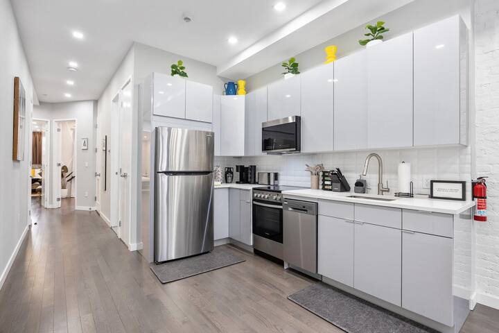 Duplex Close to Times Sq|Save on Long Stays gallery image 5