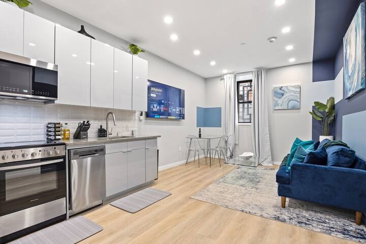Duplex Close to Times Sq|Save on Long Stays gallery image 4
