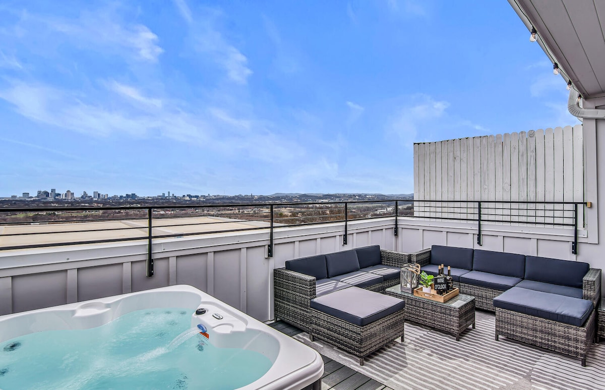 Image showcasing 2 Stunning Nashville Homes | Dual Rooftop Hot Tubs - Townhouses for ...