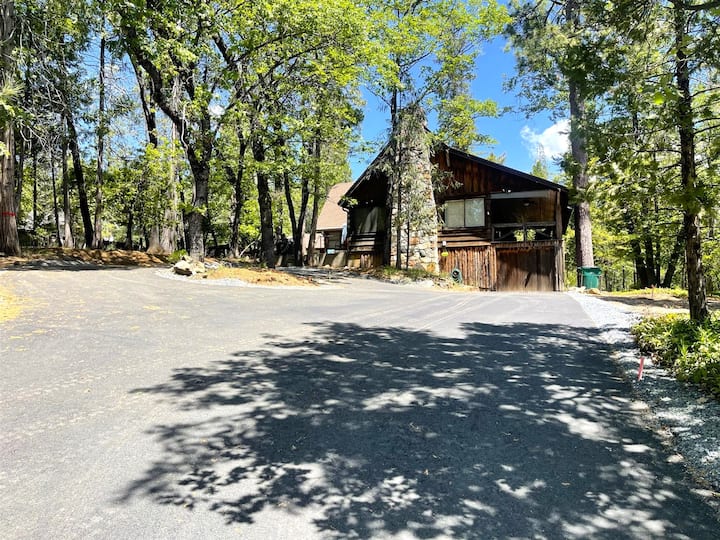 Julien Cabin - Twain Harte Lake Access - Sonora