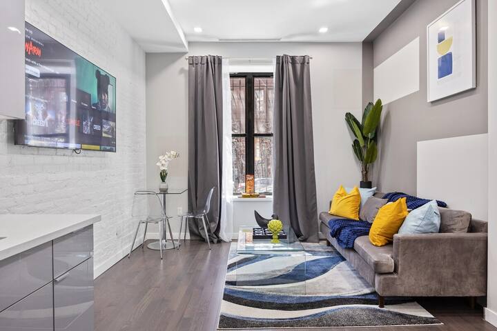 Save on 2Day+ Stays|6Br Triplex gallery image 4