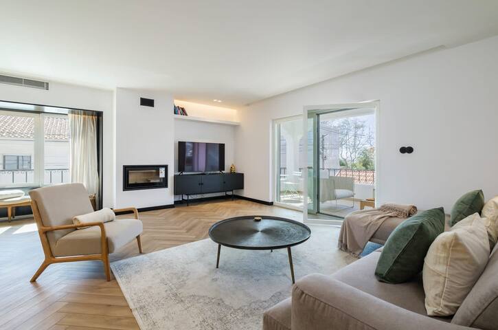 Deluxe Monte Estoril – by Portugal Portfolio gallery image 3