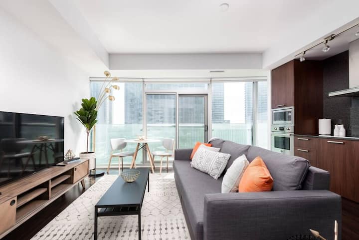 Pohľad z boku obývačky