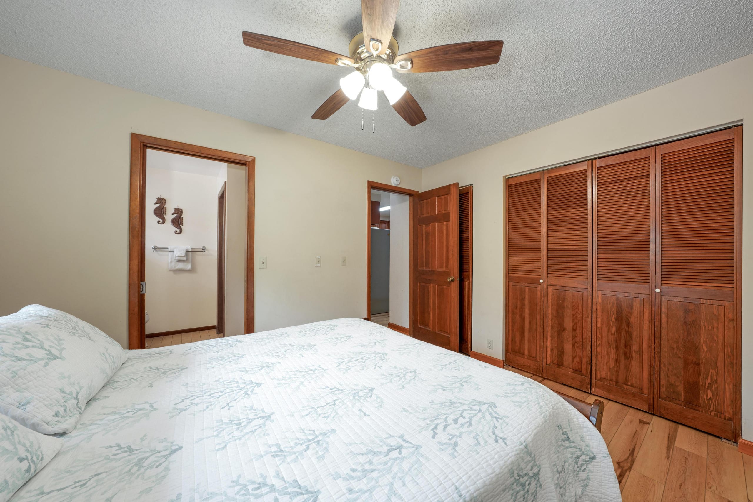 Condo in Kailua-Kona · ★4.73 · 3 bedrooms · 4 beds · 2 baths - Image 28
