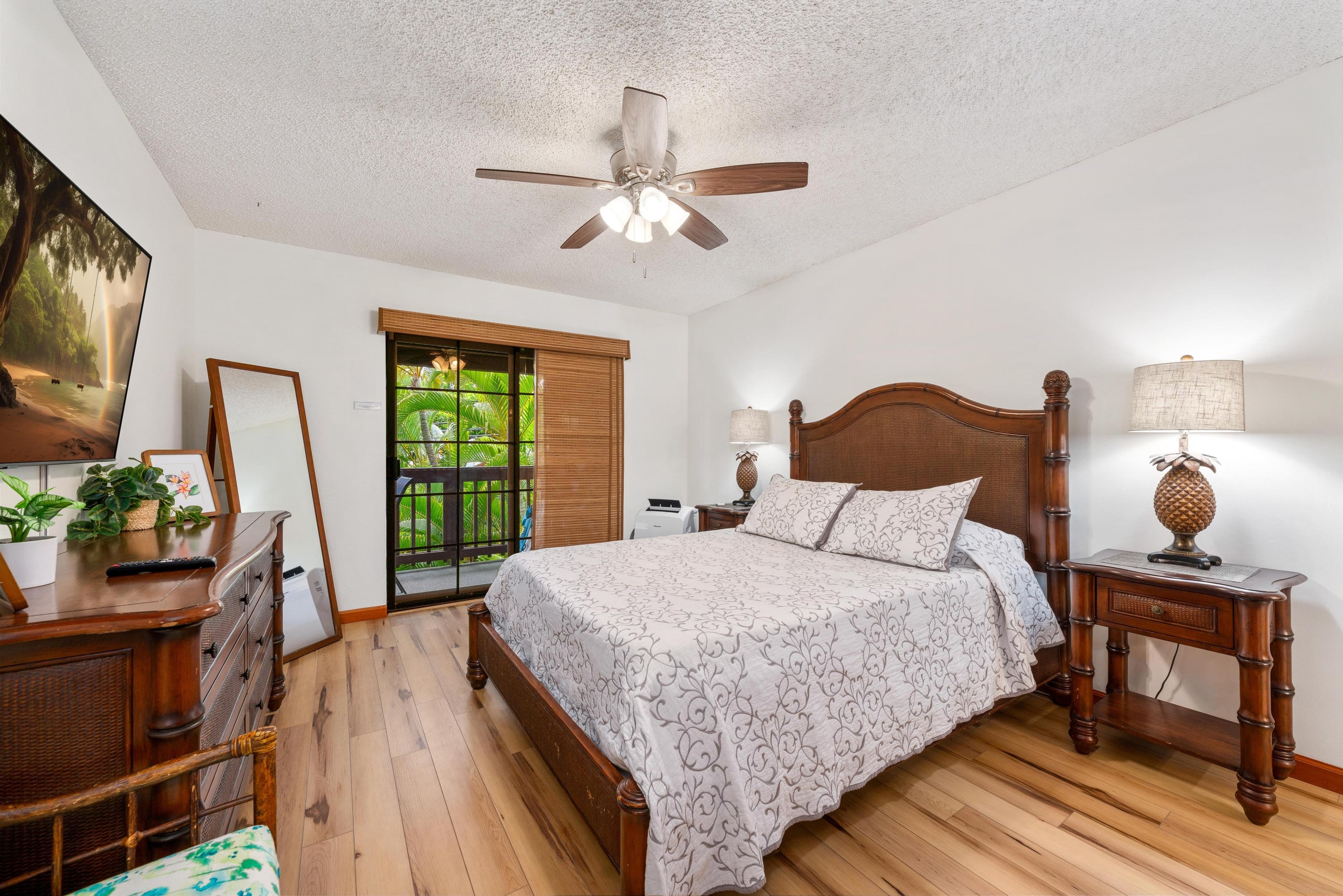 Condo in Kailua-Kona · ★4.73 · 3 bedrooms · 4 beds · 2 baths - Image 21