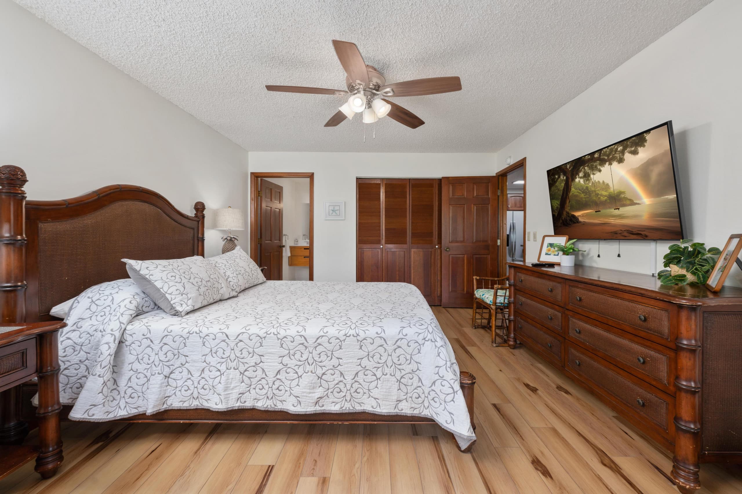 Condo in Kailua-Kona · ★4.73 · 3 bedrooms · 4 beds · 2 baths - Image 23