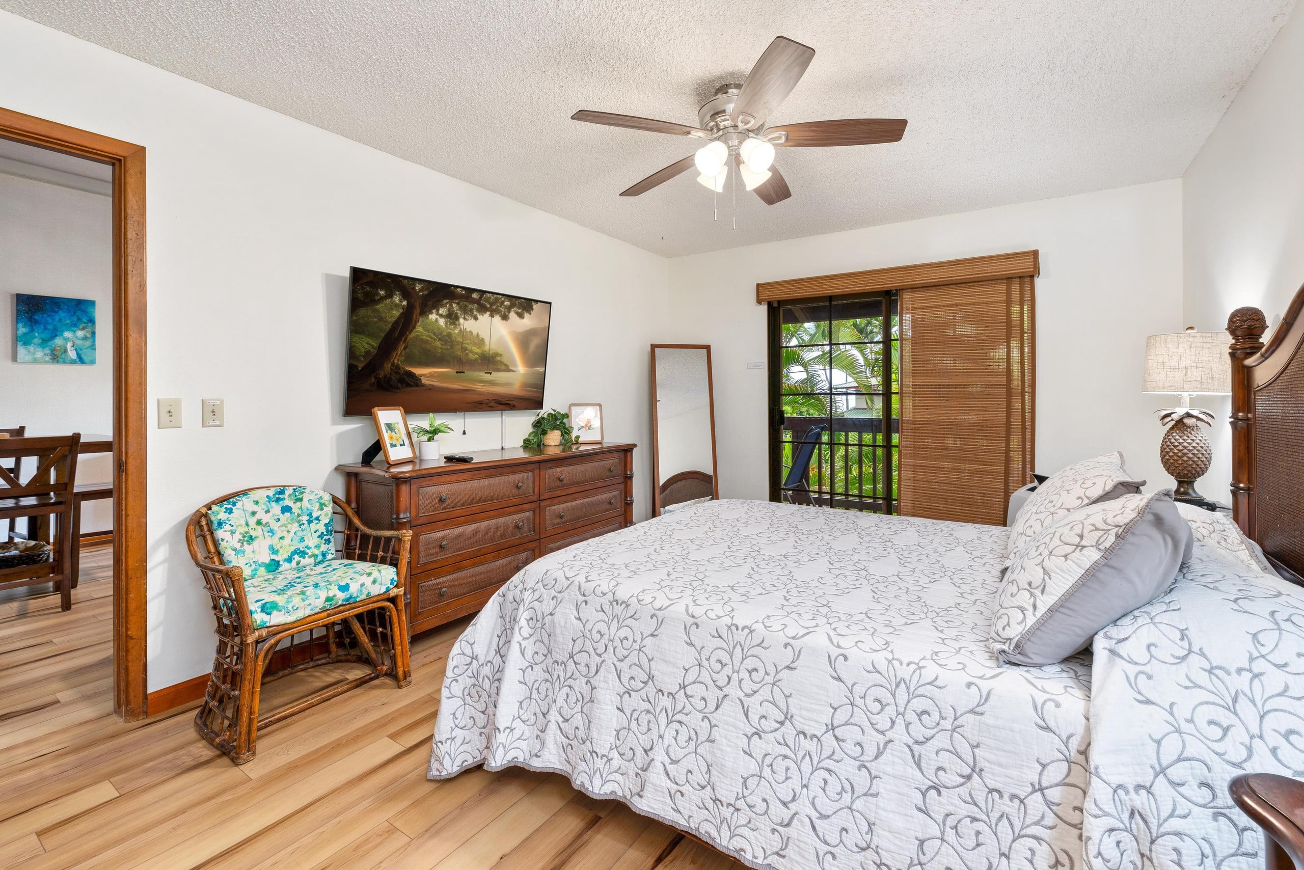 Condo in Kailua-Kona · ★4.73 · 3 bedrooms · 4 beds · 2 baths - Image 22
