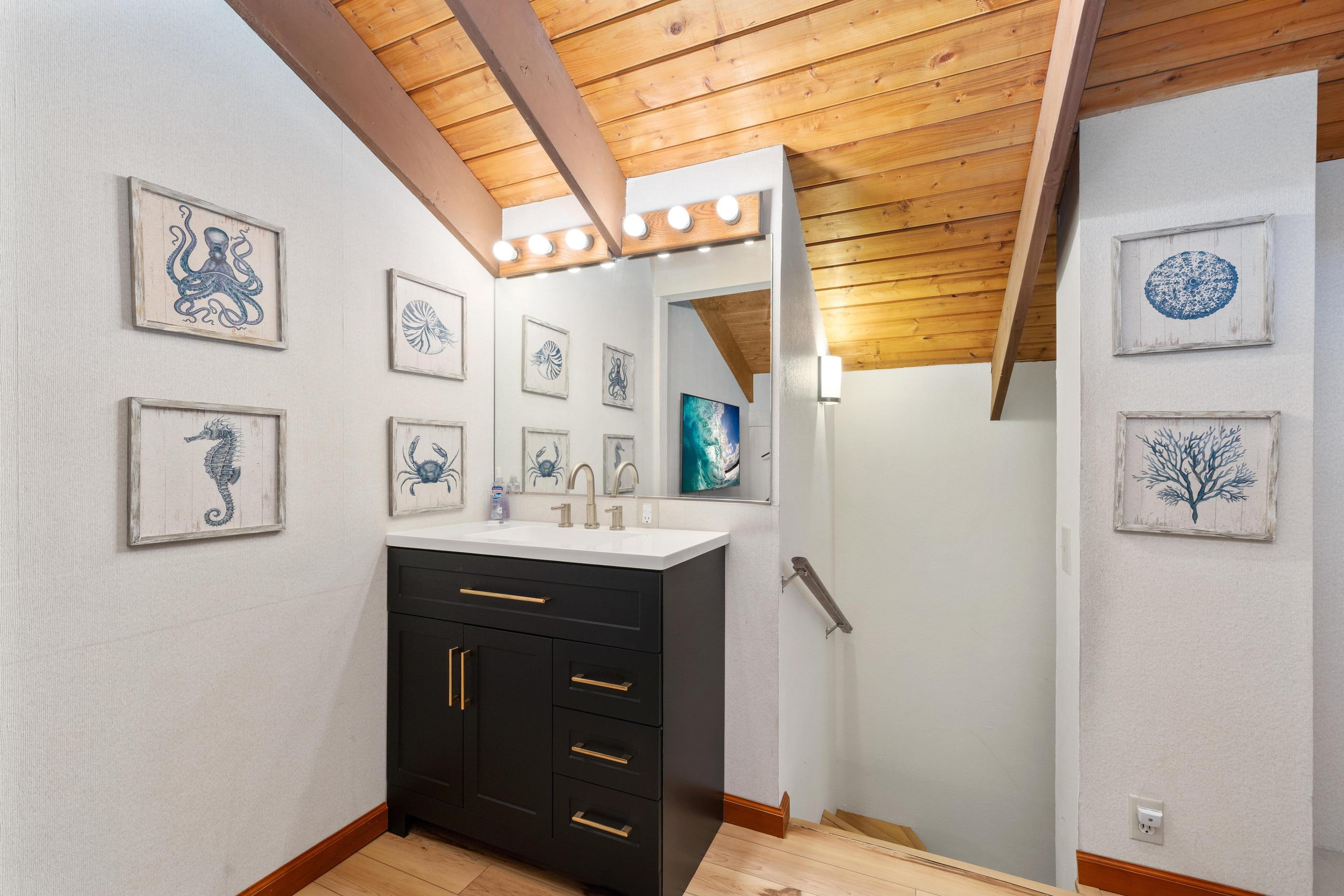 Condo in Kailua-Kona · ★4.73 · 3 bedrooms · 4 beds · 2 baths - Image 20