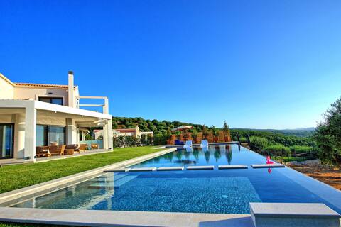 Villa Acropolitana – Luxury Corfu vacation villa r