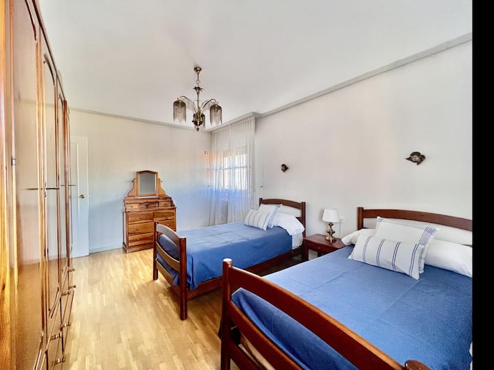 غرفة النوم 1