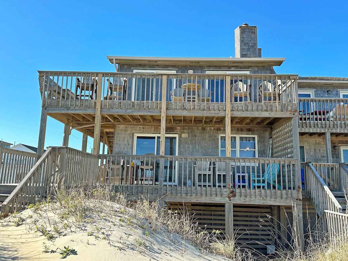 SN9241- Beautiful Oceanfront Home with Great Ocean