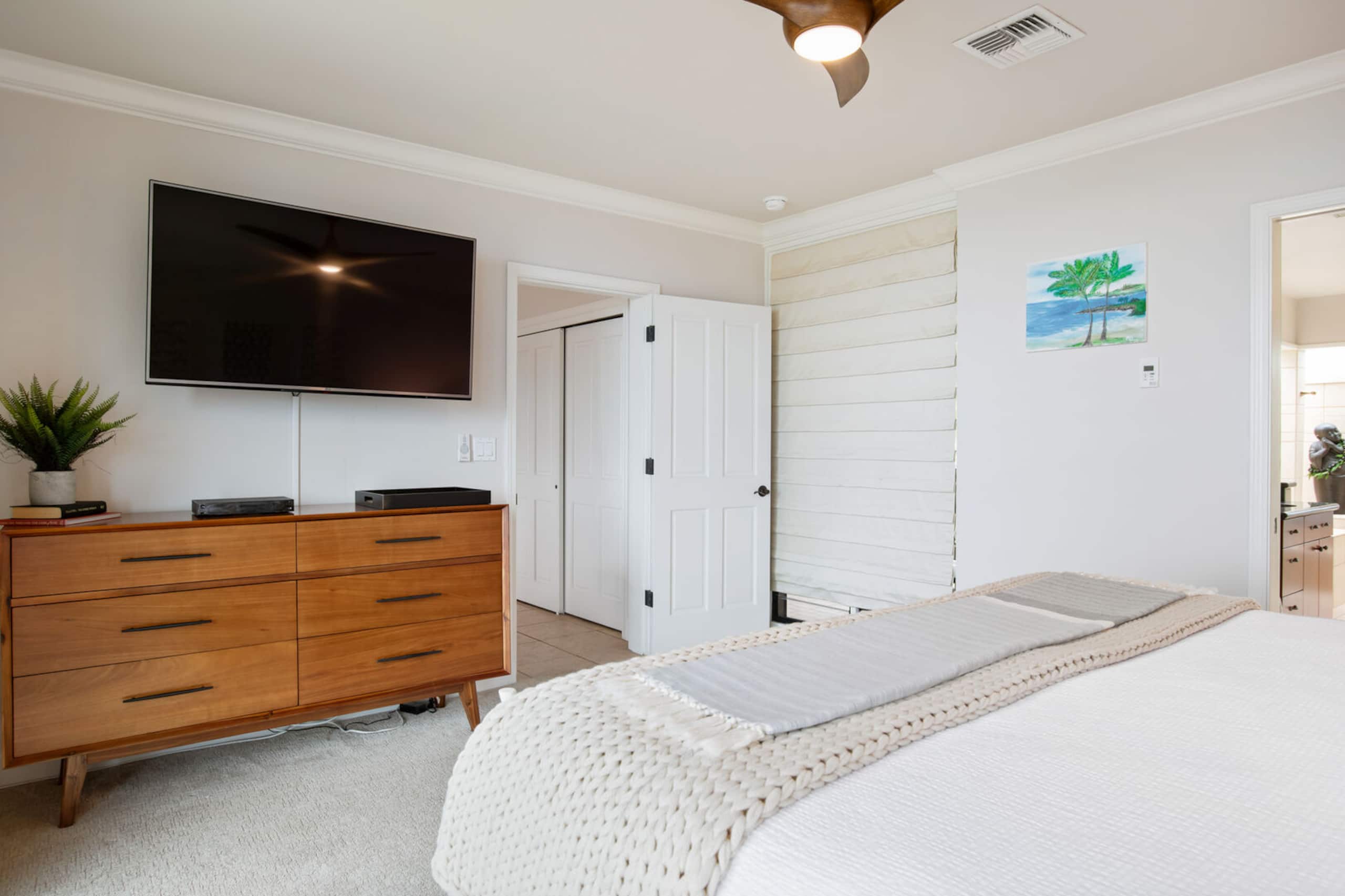 Home in Lahaina · ★5.0 · 2 bedrooms · 2 beds · 2.5 baths - Image 32