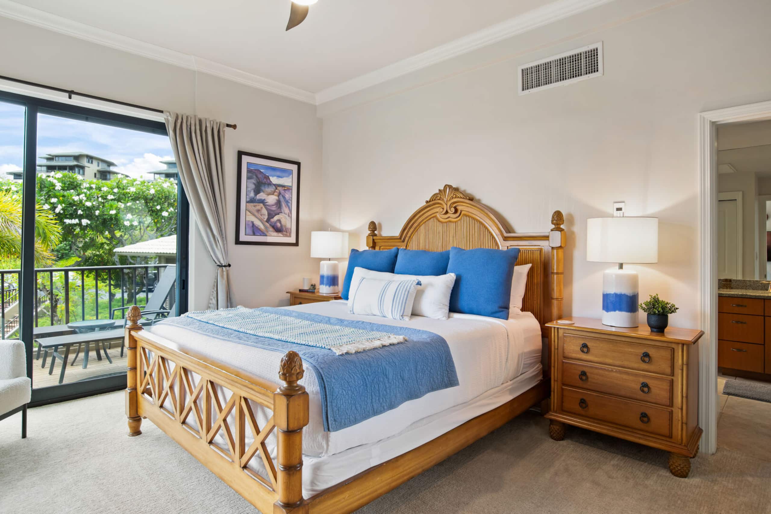 Home in Lahaina · ★5.0 · 2 bedrooms · 2 beds · 2.5 baths - Image 24