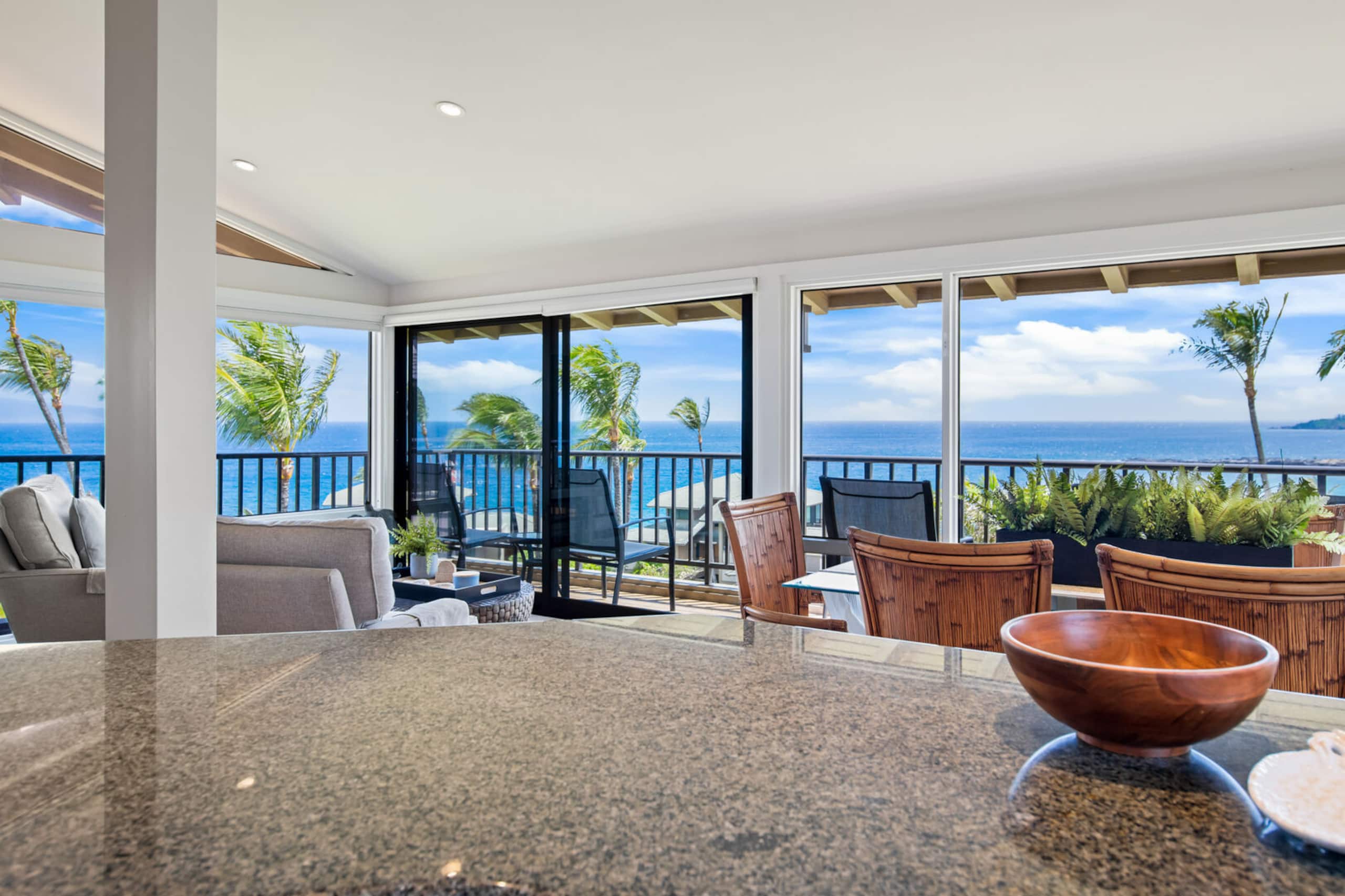 Home in Lahaina · ★5.0 · 2 bedrooms · 2 beds · 2.5 baths - Image 18