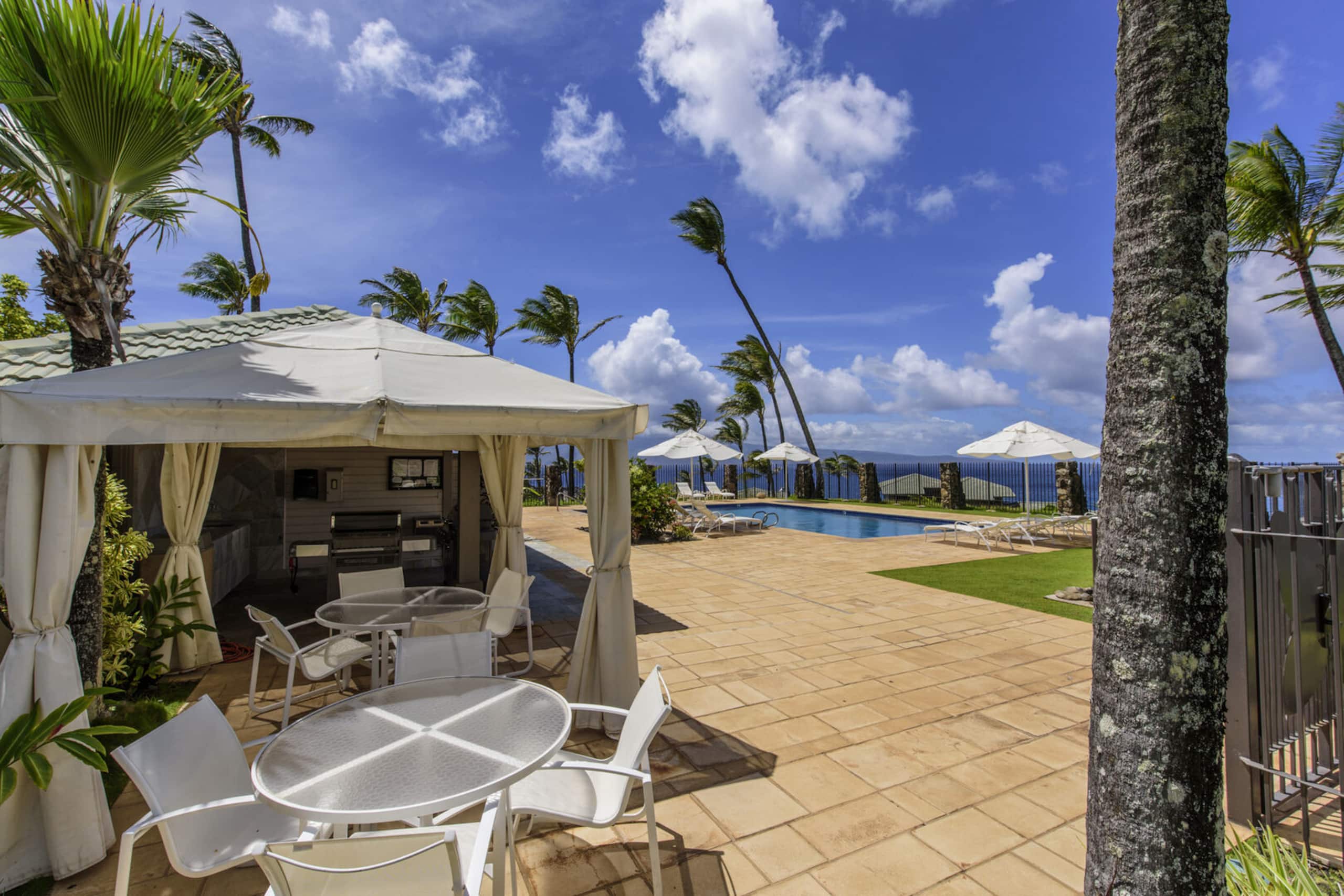 Home in Lahaina · ★5.0 · 2 bedrooms · 2 beds · 2.5 baths - Image 46