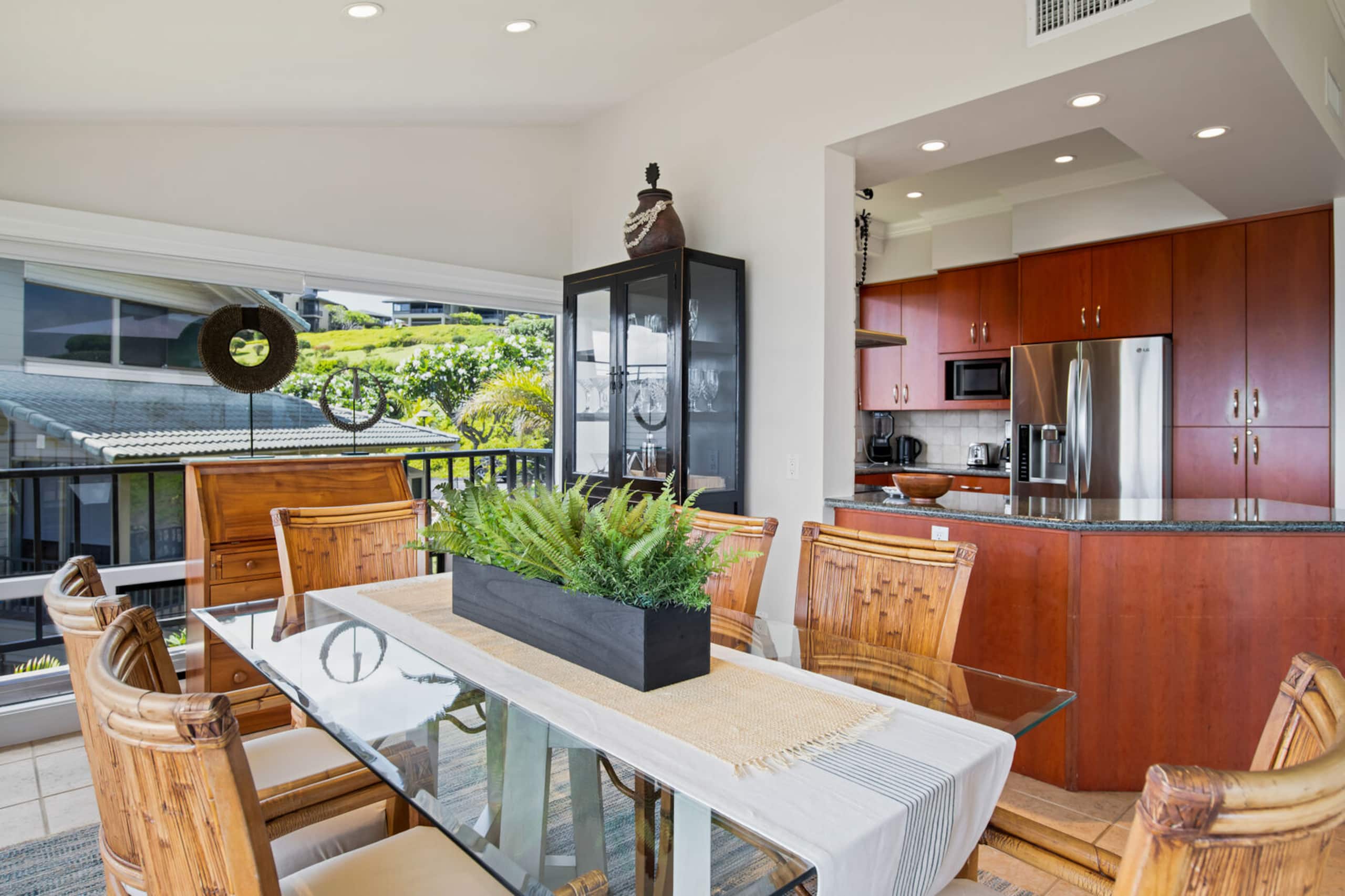 Home in Lahaina · ★5.0 · 2 bedrooms · 2 beds · 2.5 baths - Image 7
