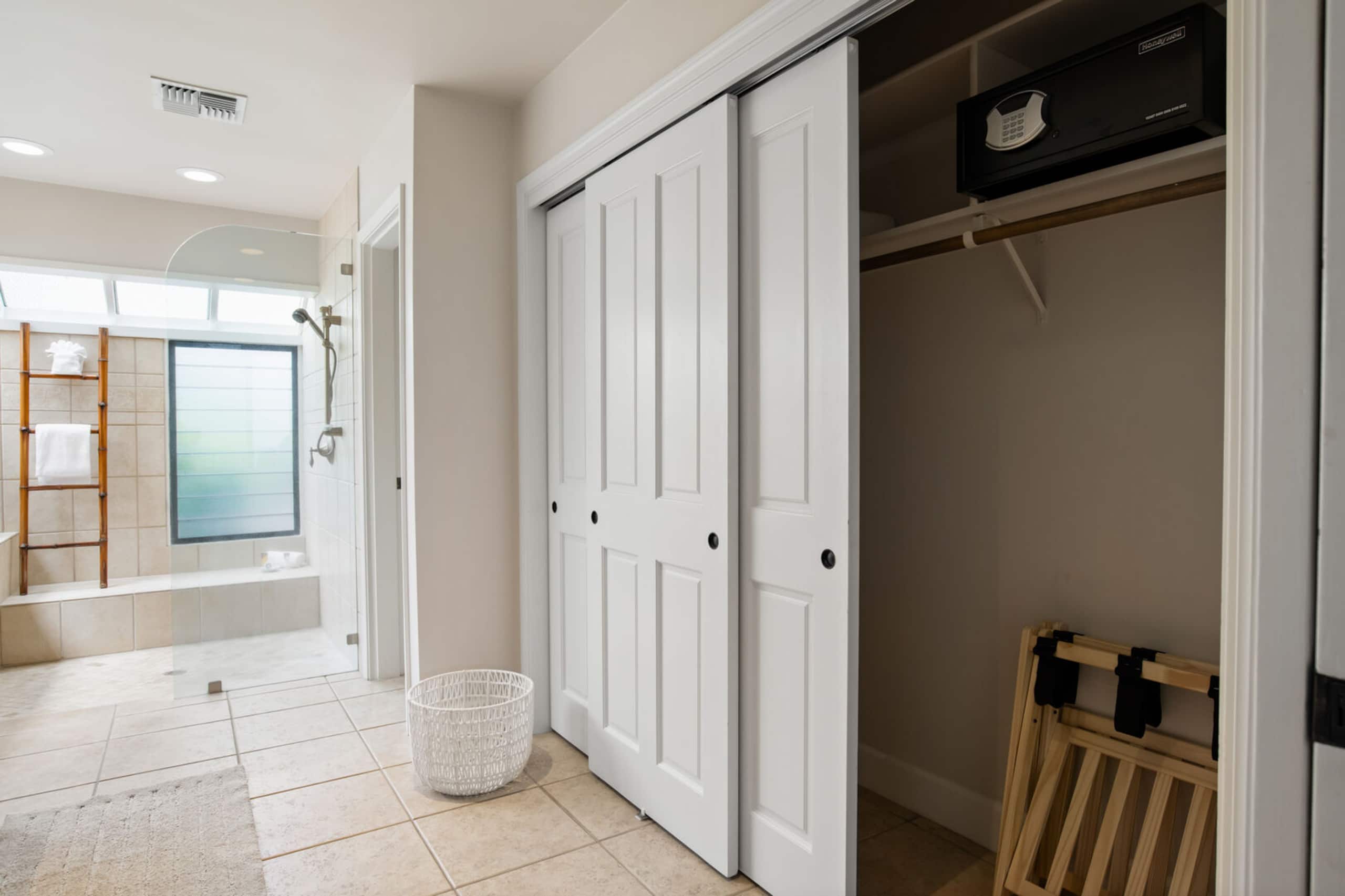 Home in Lahaina · ★5.0 · 2 bedrooms · 2 beds · 2.5 baths - Image 35