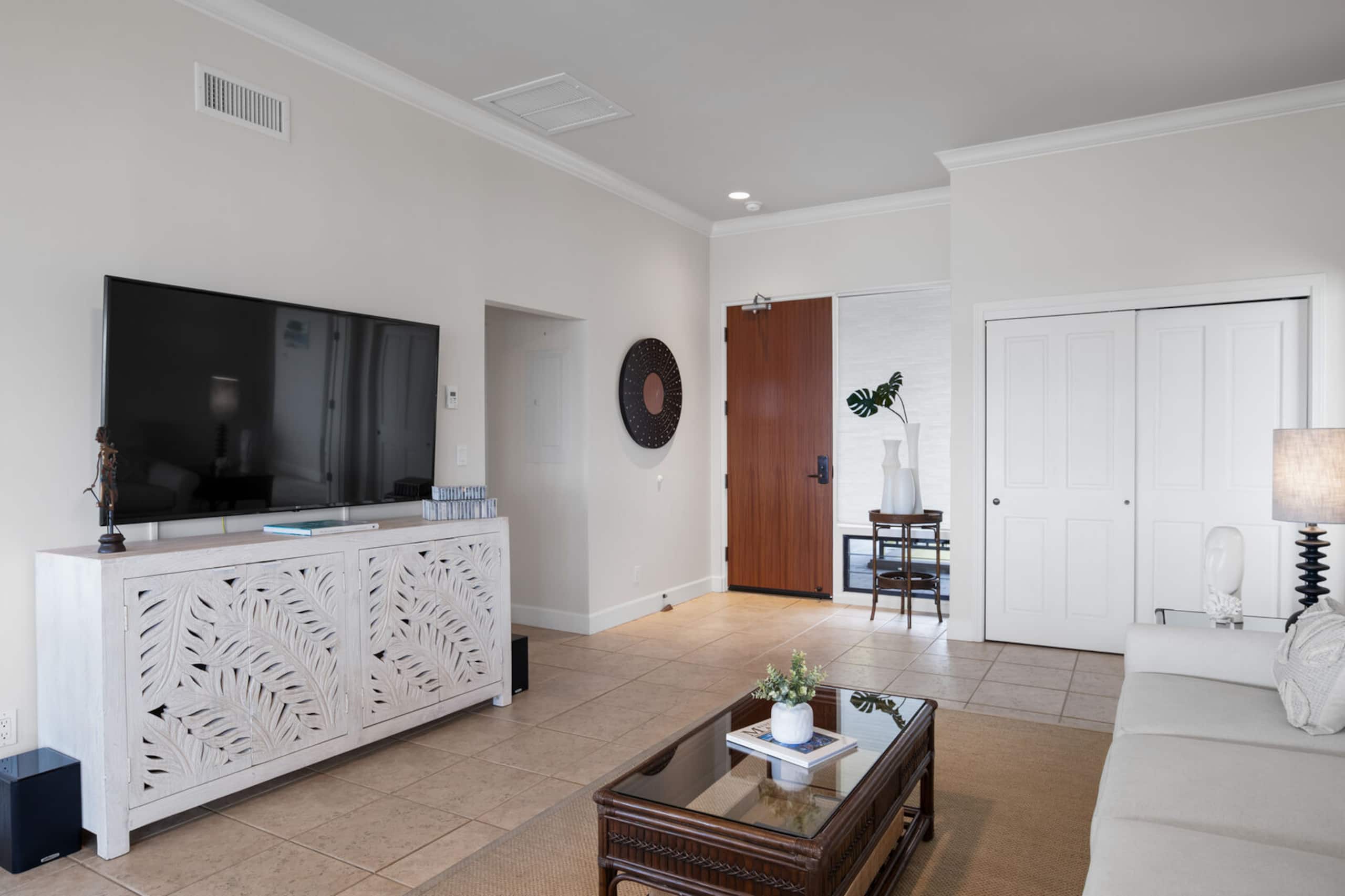 Home in Lahaina · ★5.0 · 2 bedrooms · 2 beds · 2.5 baths - Image 13