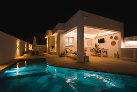 Casa Islandia in Riumar (100 meters from the beach)