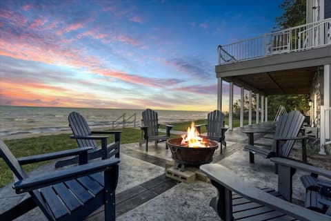 Luxury Lake Front Home-Private Beach