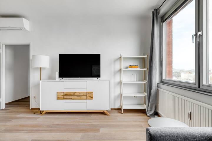 Blueground | Innere Stadt, roof & elev nr U1/U4 gallery image 4