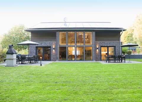 Villa Thormarcon, Plauer See, 20 Gäste, Sauna+Pool