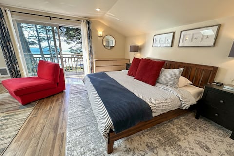 Ocean Front, The Carriage House at Oregon House!