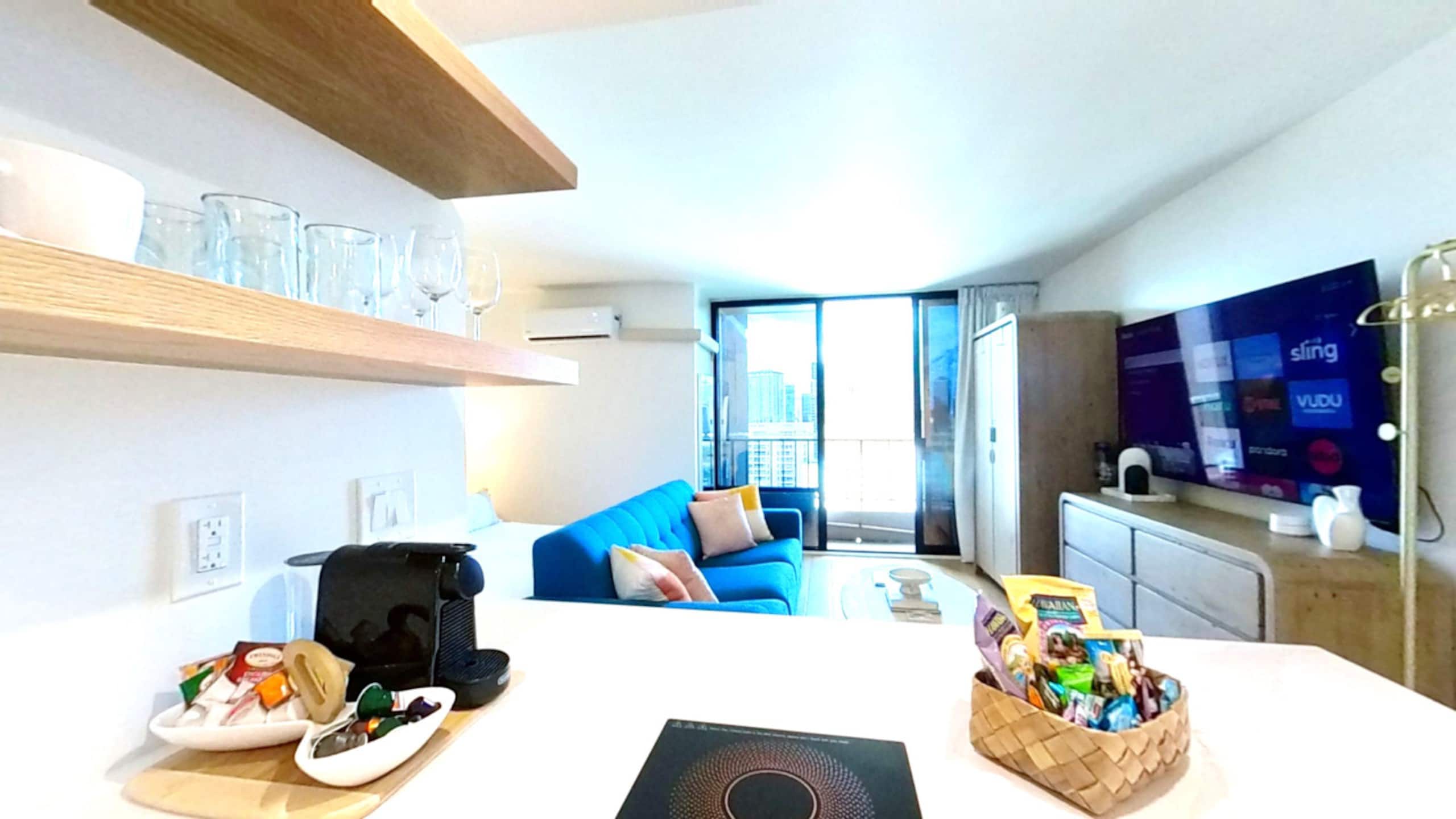 Hotel in Honolulu · ★4.93 · 1 bedroom · 2 beds · 1 private bath - Image 4
